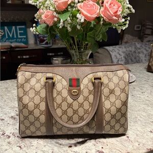 GUCCI
SUPREME BOSTON BAG